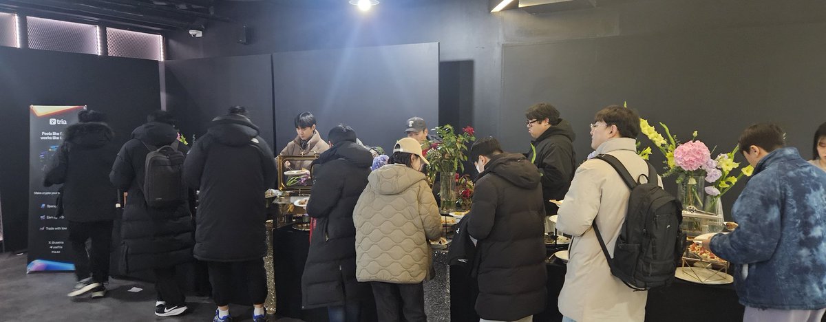 북적인다 북적여.. 최고급등급 카드사용자만 초대했는데도 이렇게 열기가 후끈한걸 보니 역시 web3 네오뱅크 최강자 <a href="/useTria/">Tria</a> 다 싶다! Vip 밋업 매우 기대중...!!

#Tria #Triameetup