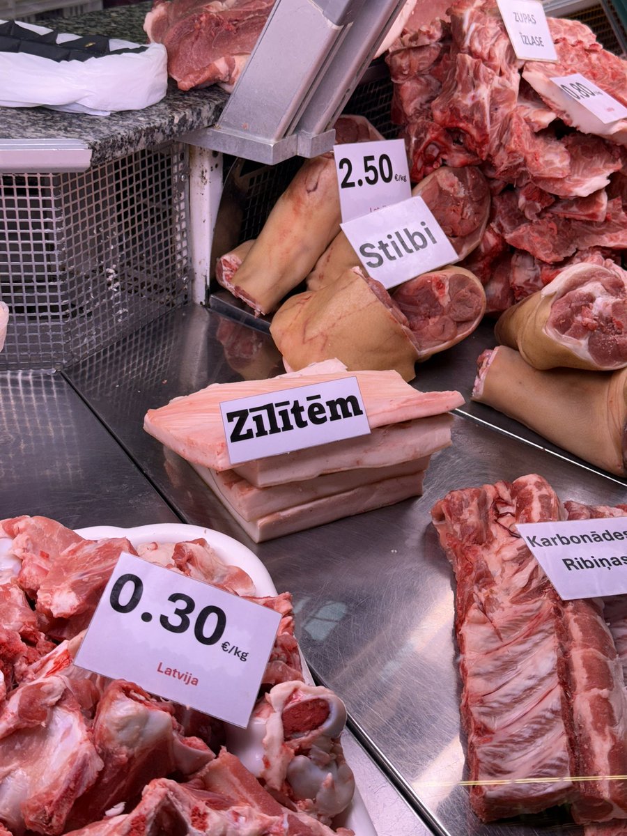 Kā man patīk šie uzraksti…. Kaut kā mīlīgi 😁😁❤️❤️