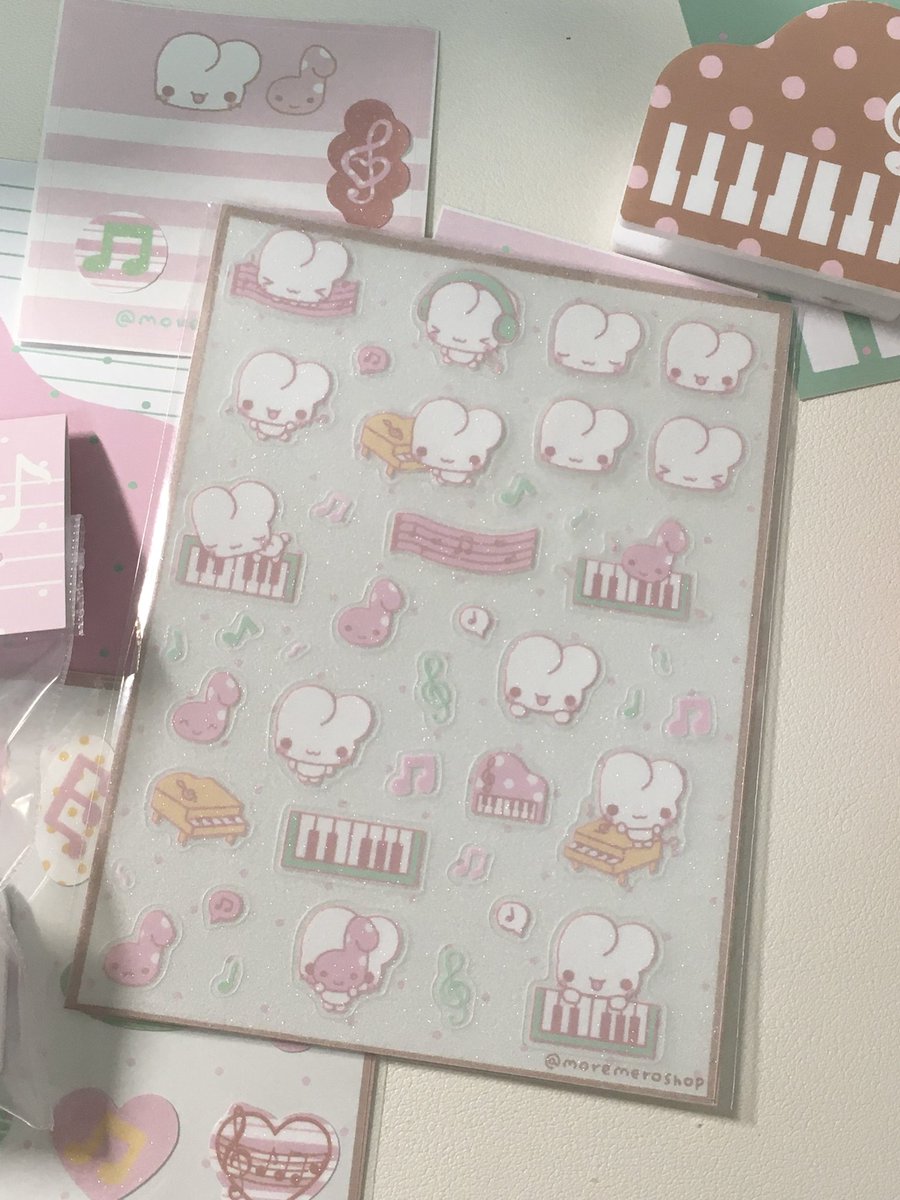 moremeroshop's tweet image. ⋆⁺₊⋆ 모어메로 첫 스티커 통판 마켓 ⋆⁺₊⋆ 

#RT #RT이벤트 추첨 2분에게 스티커&amp;amp;피아노 아크릴 집게 전제품을 보내드려요 ꒰´•͈⌔•͈⑅꒱ 

🎹 1 / 14 OPEN ~ (일주일 간 할인 후 정상가)
🔗 witchform.com/deposit_form.p…