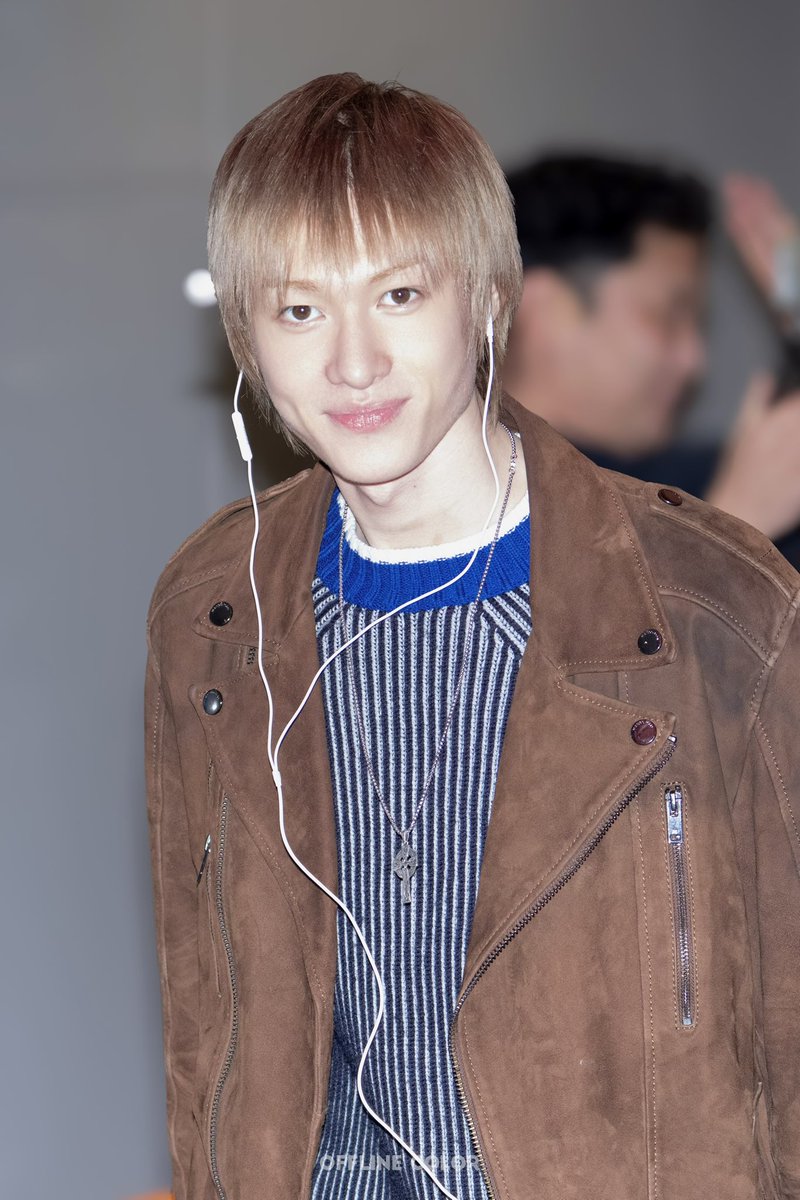 𝐎𝐅𝐅𝐋𝐈𝐍𝐄 𝐂𝐎𝐋𝐎𝐑 tweet media