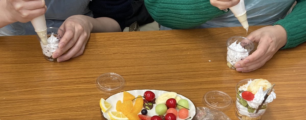 andosample's tweet image. 今日は、企業様での食品サンプル製作体験の打ち合わせ・練習に来てくださいました😌
当日のお手伝い、大変ありがたいです！

(会場でお手伝いしてくださった方にはお礼をプレゼントしております)