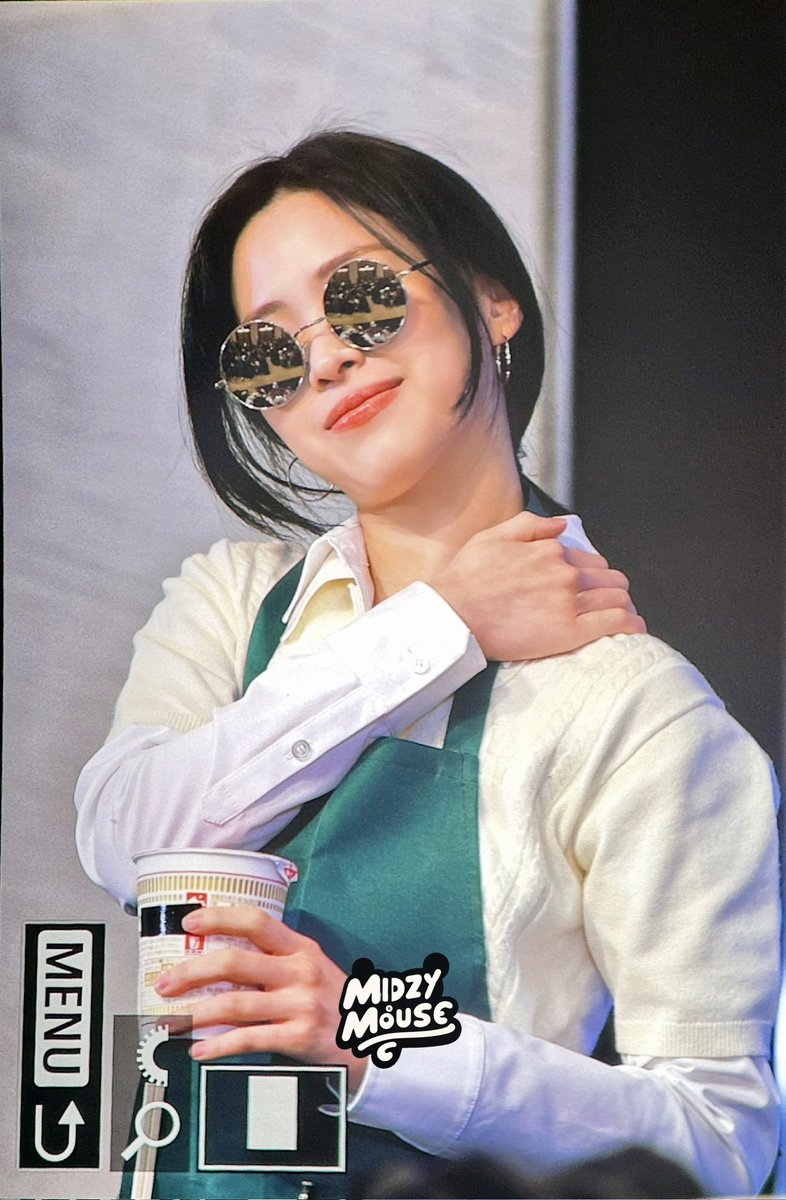 Ryujjna's tweet photo. Meet me—Sakamoto Ryujin, the legendary hit woman 🔫🥡 https://t.co/owVIwQ0P0w