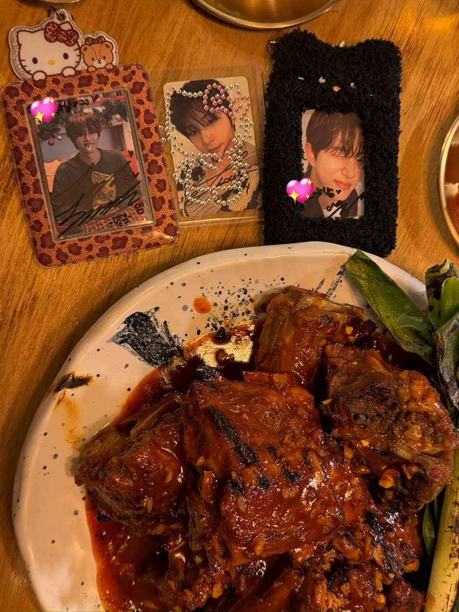 솔로가수팬들과의 만남,, 이 조합 머애요?🙄