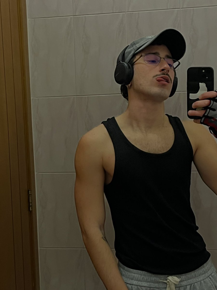 NickName *ੈ✩‧ tweet media