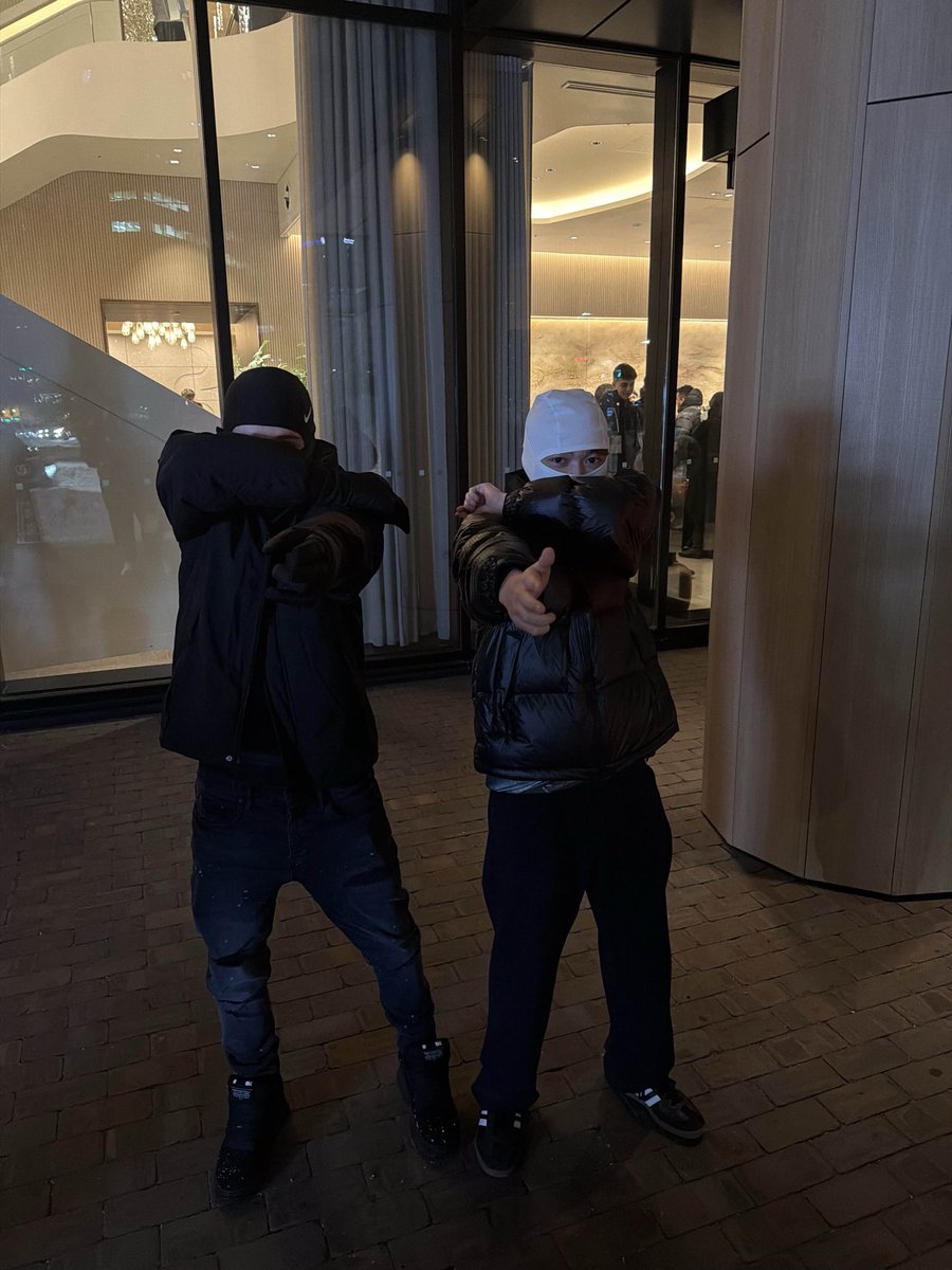 TL PanicApex tweet media