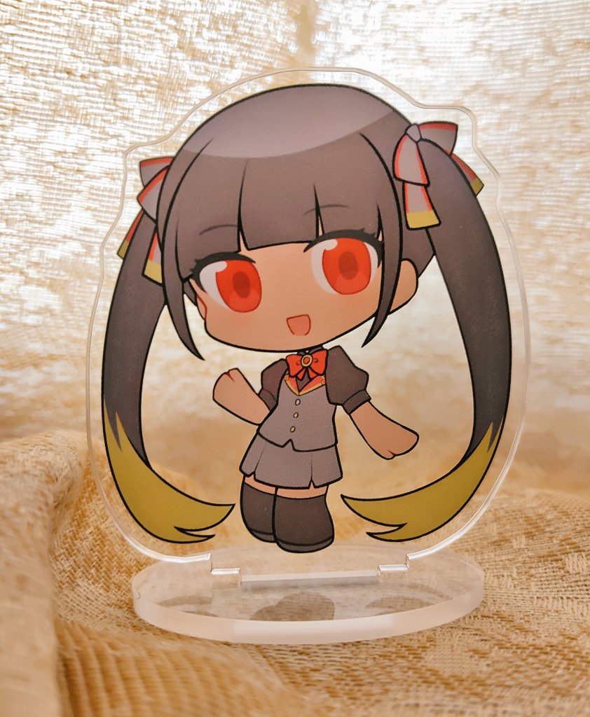 印刷所様のポイントが切れるのもったいなくて小さいガーネットさん作った ｶﾜｲｲﾈ