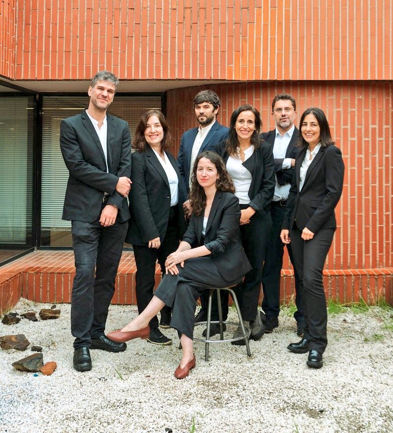 CarmeFenoll's tweet image. 🏛 Nou lideratge a l’ETSAB UPC: Eulàlia Gómez Escoda pren possessió com a directora.
💪 Primera dona al capdavant de l’Escola d’Arquitectura, protagonista de l’Any Gaudí i la Capitalitat Mundial de l’Arquitectura. Enhorabona!