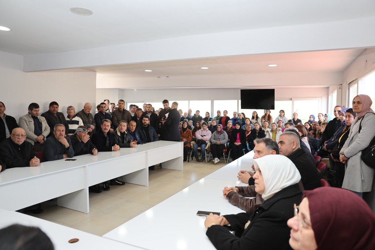 📍Ödemiş’teyiz…

Ödemiş İlçe Başkanlığımızda davamıza gönül veren yol arkadaşlarımızla bir araya geldik. 

Teşkilatlarımız; fedakârlıkla omuz verenlerin, “bir derdimiz var” denildiğinde derman olmak için birlikte yol yürüyenlerin, halisane niyetle milletimizin gönlünde yer