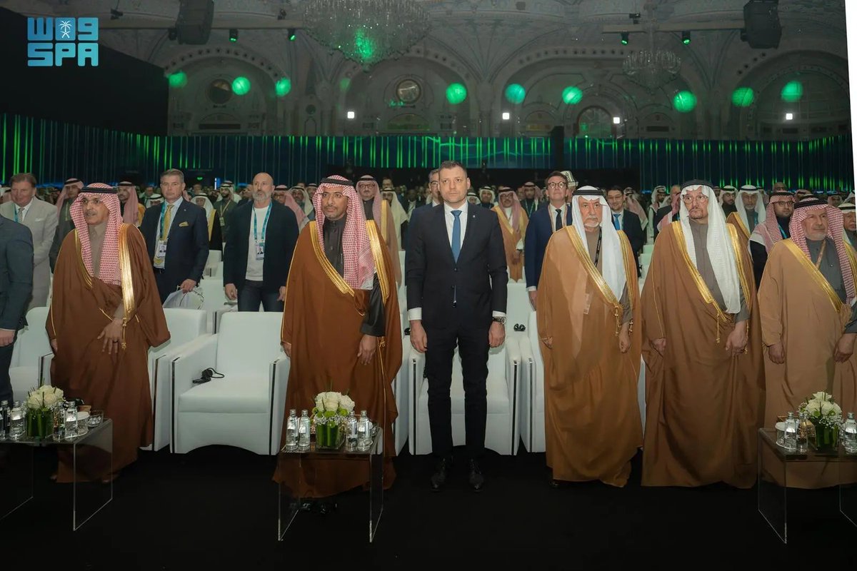 spagov's tweet image. تحت رعاية #خادم_الحرمين_الشريفين ونيابة عنه.. وزير الصناعة والثروة المعدنية يفتتح #مؤتمر_التعدين_الدولي في نسخته الخامسة بالرياض.
spa.gov.sa/ar/w2488068
#واس