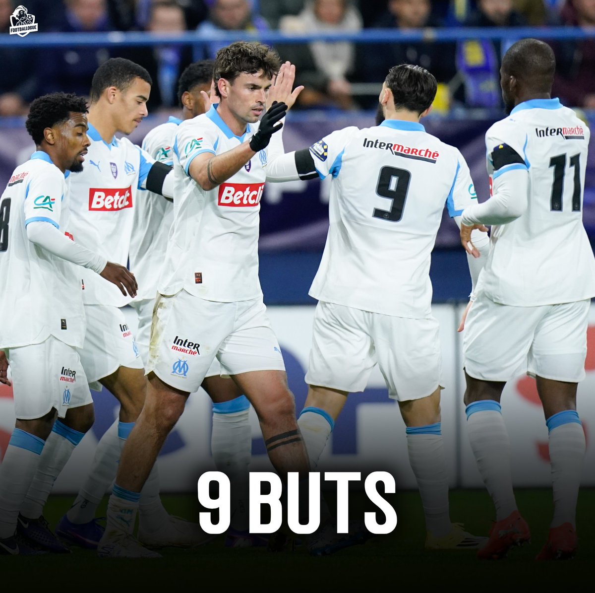 Footballogue's tweet image. 𝗟𝗔 𝗦𝗧𝗔𝗧 𝗗𝗘 𝗙𝗢𝗨 : l'OM a marqué 𝗣𝗟𝗨𝗦 𝗗𝗘 𝗕𝗨𝗧𝗦 que Caen au stade d'Ornano cette saison ! 🥶🥶

▫️ OM : 𝟵 𝗯𝘂𝘁𝘀 en 1 match

▫️ SM Caen : 𝟳 𝗯𝘂𝘁𝘀 en 8 matchs

Elle pique très très fort celle-là... 😅

(via @WeAreMalherbe)