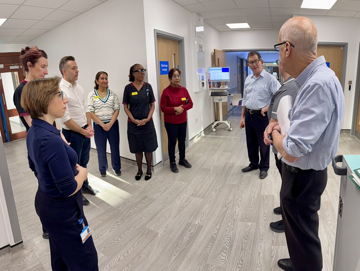shanedegaris's tweet photo. Excellent pre-Board visit to Maternity. Fantastic to see the refurbished Mulberry Ward - it looks amazing and staff and patient feedback is excellent. Well done to the clinical and estate teams! Thanks to Sujatha, Lynn, Christine and Rumi for the tour. @amanjit @NHSBartsHealth https://t.co/7RBhLCR9Hq