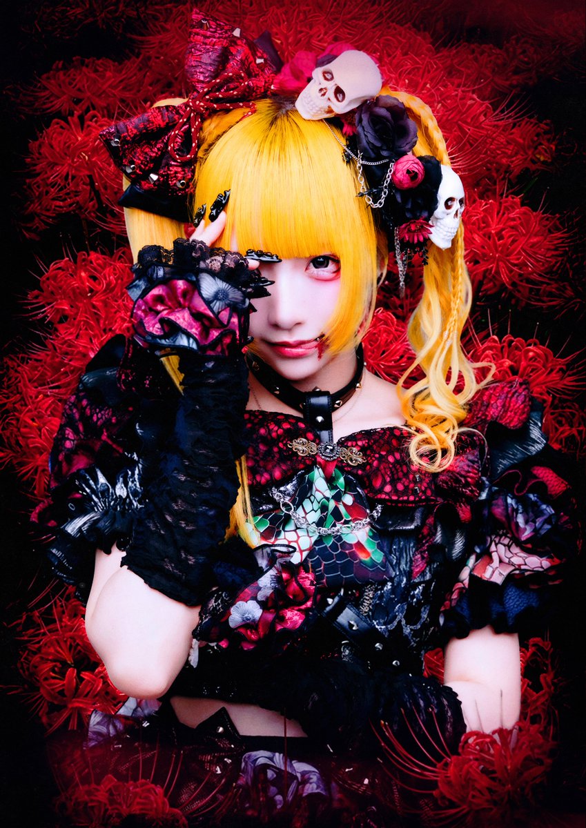 mazari_info's tweet image. 【 二人目 】

名前  死ヰメロアンチ

担当ﾉ色  黄

産ﾏﾚ日  四月十一日

@C_melo_mazari 

[Instagram]
instagram.com/dead.manpoison

[TikTok]
tiktok.com/@deadmanpoison

#マザリ