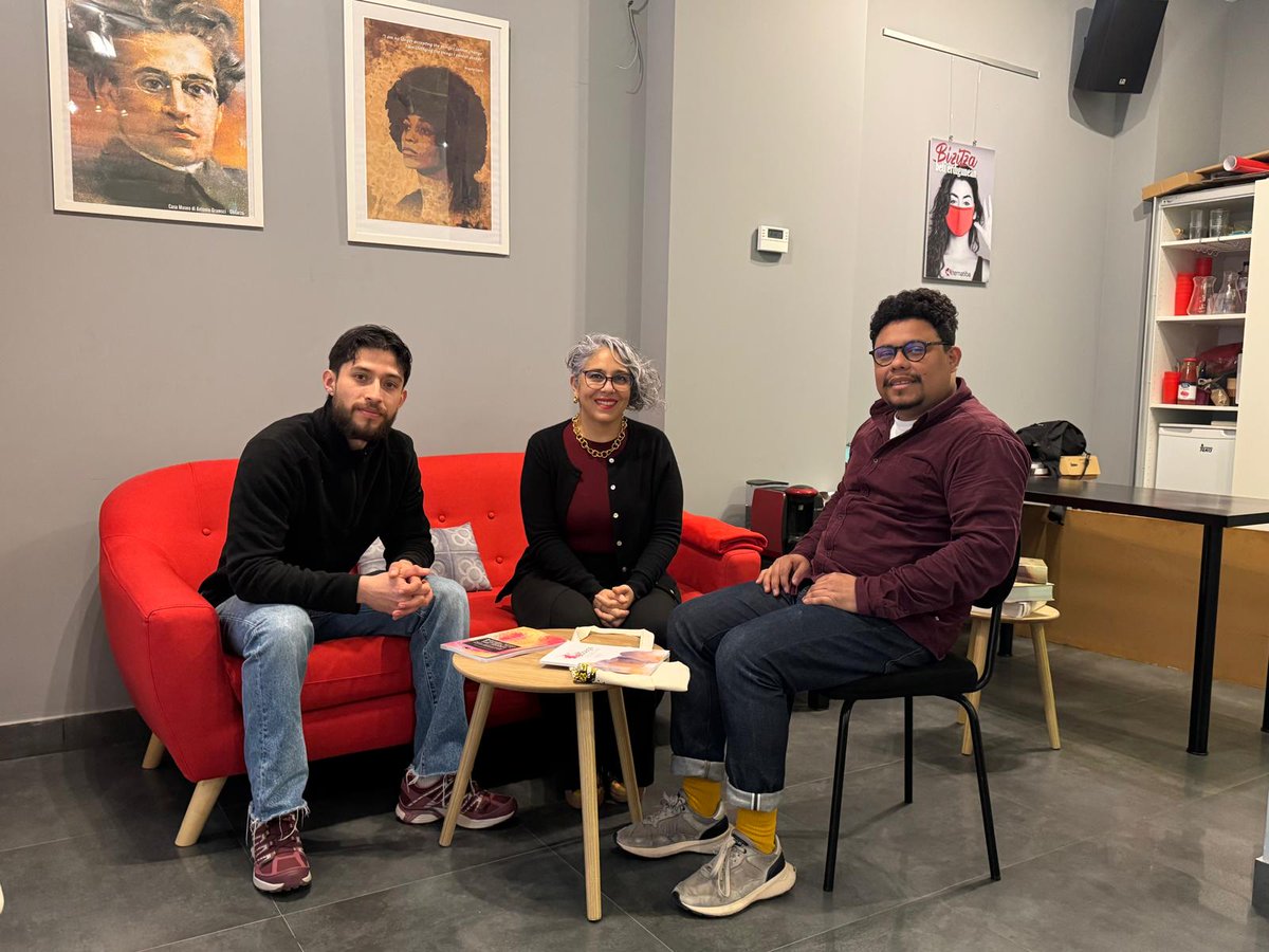 Nos reunimos con <a href="/PizarroMariaJo/">María José Pizarro Rodríguez</a> , senadora y jefa de debate de  <a href="/IvanCepedaCast/">Iván Cepeda Castro</a> , para presentar investigaciones de Freytter Elkartea que muestran cómo, desde el exterior, lxs colombianxs seguimos organizadxs por el poder de la verdad. 
“Desterradas” y “La Bodega”.