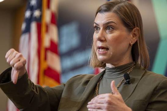 AshSavesUSA's tweet photo. 🚨JUST IN: Federal Prosecutors Are Now Investigating Dem. Senator Elissa Slotkin After She Urged Military Members to Defy Trump’s Orders.

Will anything happen to her?

I doubt it. Nothing ever does.

Sorry 🤷🏼‍♀️ https://t.co/tC2XBna7Eg