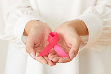 HwRedcarClevela's tweet image. 🌸 Cervical Cancer Prevention Week | 19–25 January 🌸

Did you know cervical screenings save an estimated 5,000 lives every year in the UK?

👉 Learn more and find resources here: healthwatchredcarandcleveland.co.uk/event/2026-01-… 

#CervicalCancerPreventionWeek #CervicalScreening #YourHealthMatters