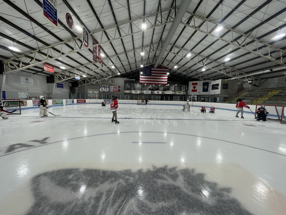 newenglandwolv1's tweet image. Tuesdays at 5pm are weekly Goalie Training for our Youth Goalies.  Ton of growth out of this group.   Keep grinding.  #newolves