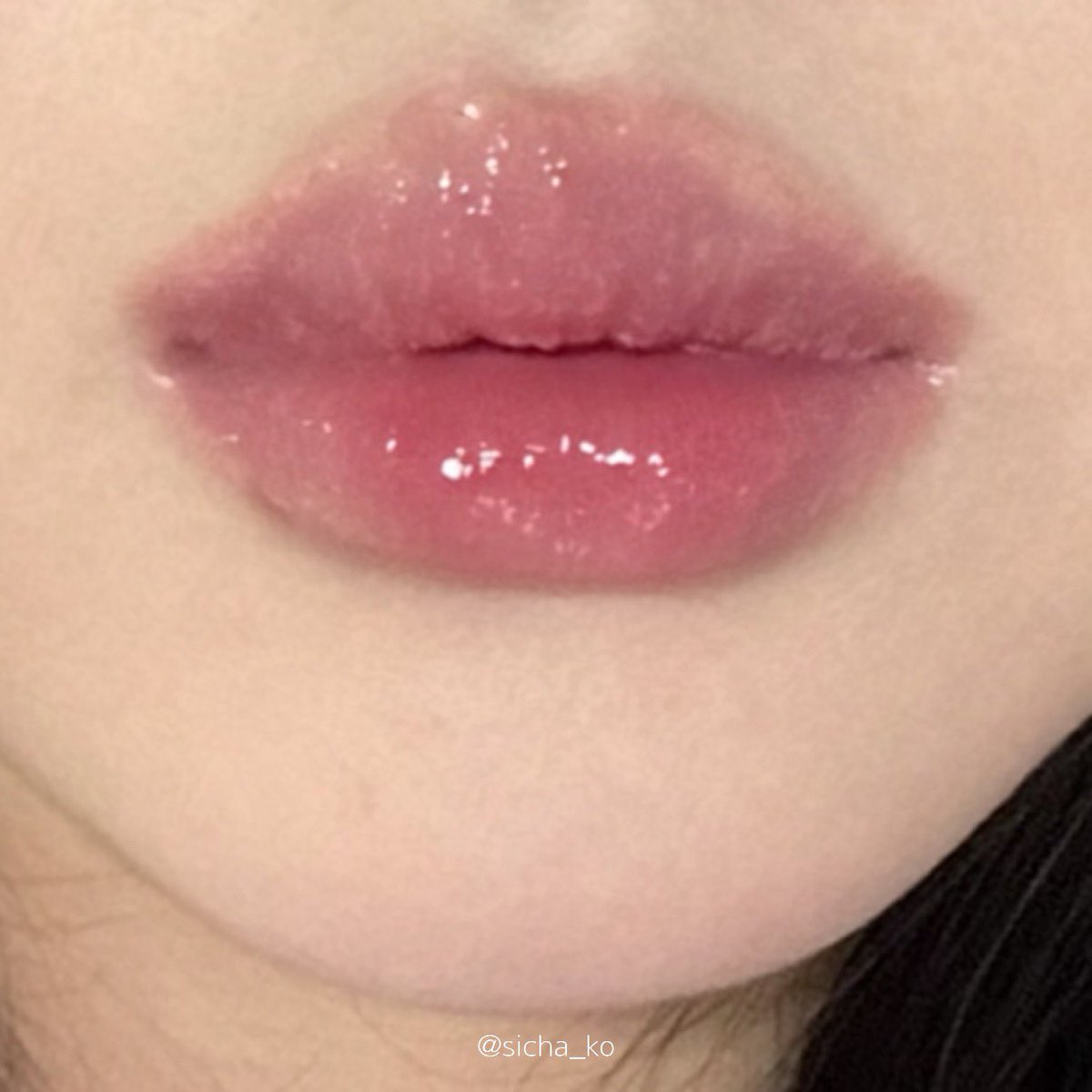 sicha_ko's tweet image. 또 왔어요
미친 립조합 추천하러•••

하트퍼센트 도트온무드 퍼스트틴트 04 모브오디(*협찬)
오드타입 언씬 벌룬 틴트 735 고요(*협찬)