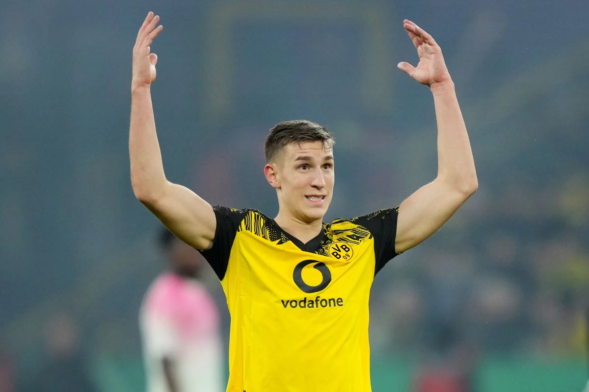 ACruishner's tweet image. Let’s be realistic here. The odds of getting both players are very slim.

Schlotterbeck is on the verge of becoming a free agent, but his salary demands is another factor. Looking at our current situation, it will be a surprise to see Deco negotiate his salary to our advantage.…