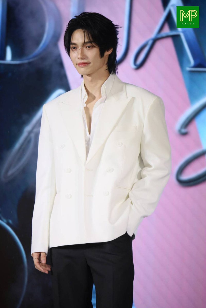 MPlay_2021's tweet image. สมมงที่สุด ✨"วิน เมธวิน" New Brand Ambassador ของ JUVELOOK ในงานแถลงข่าว "JUVELOOK : DUAL LOOK FOR A YOUTHFUL LOOK"

WIN METAA WITH JUVELOOK

#winmetawin #METAA
#WinMetawinxJUVELOOK 
#WinEveryLook
#JuvelookVolume 
#JuvelookVolumeThailand
#JuvelookThailand