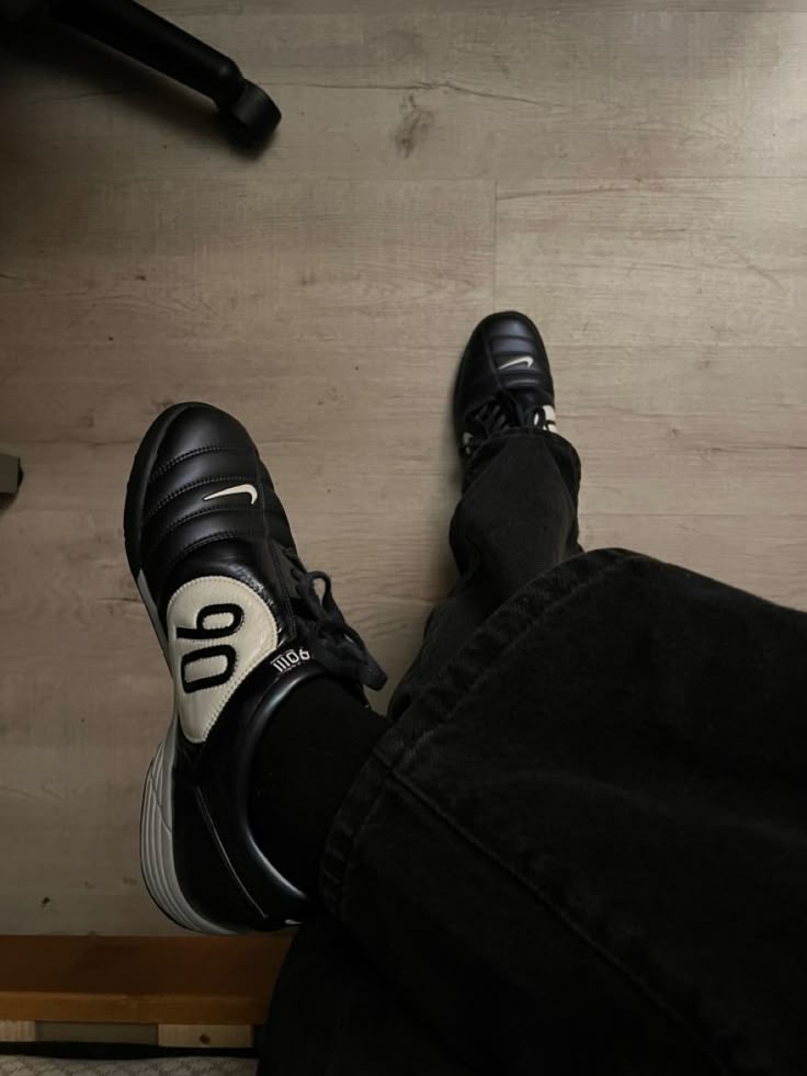 WthbStore's tweet image. black 90