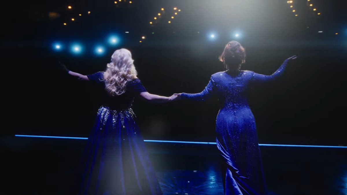 Jennifer Simard and Megan Hilty, you are so loved!