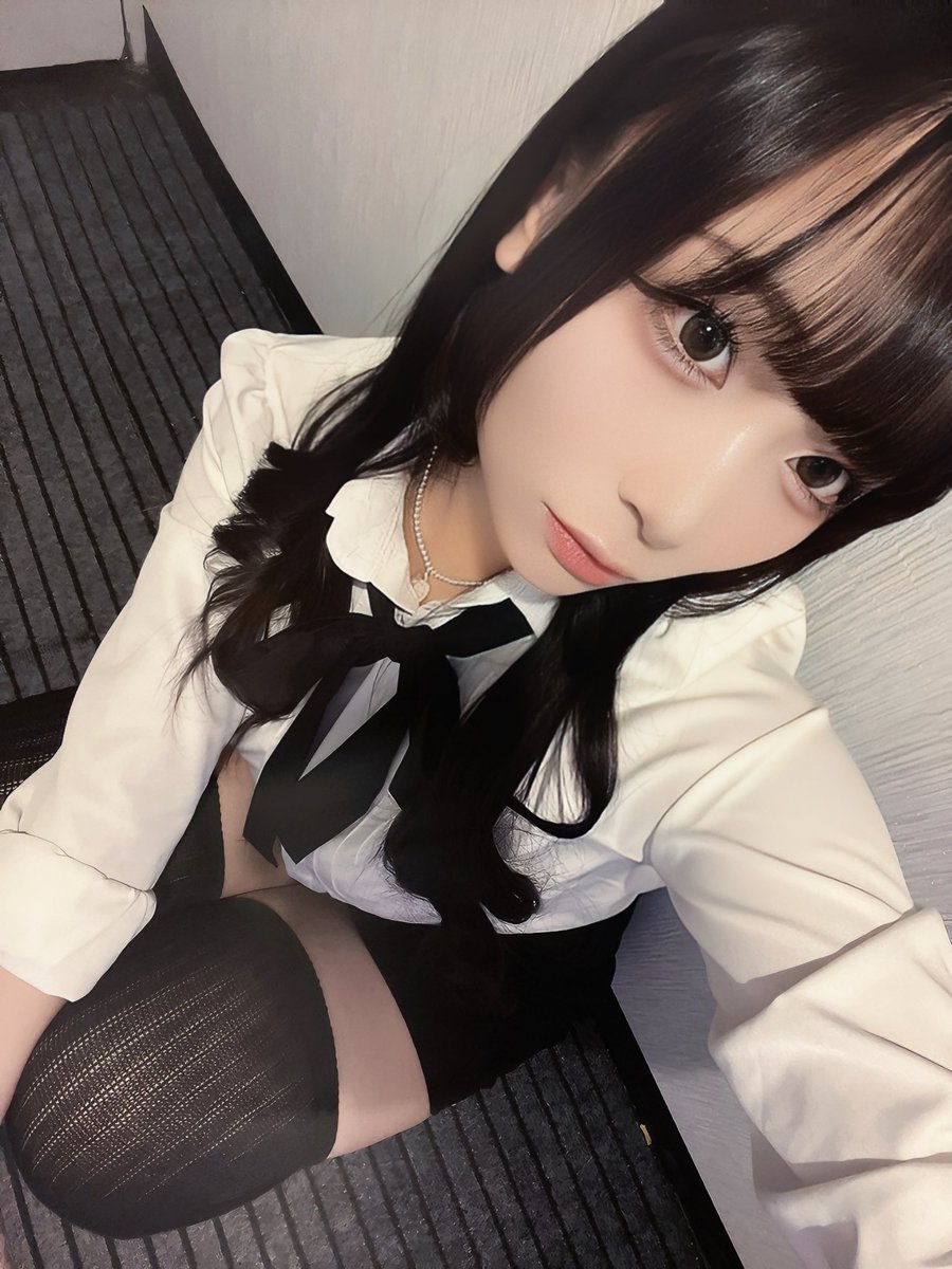 れなちゃまに髪の毛巻いてもらった🤍🤍🤍😻🤍😻🤍
います💞💞💞💞💞💞💞💞💞とてもご機嫌🎶🎶🎶🎶予定無くて人権はありませんが、