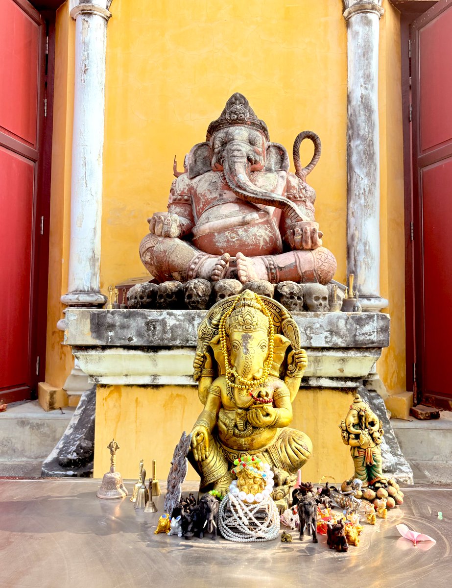 thuppratarnsap's tweet image. "โอม ศรี คเณศายะ นะมะฮา"
ขอองค์พ่อประทานพรให้ทุกท่านที่ผ่านมาเห็นรูปนี้ ประทานสติปัญญา และความสำเร็จในทุกๆด้าน ทั้งการงาน การเงิน สุขภาพ ความรัก ขอให้ปี 2569 นี้เป็นปีแห่งความสำเร็จของทุกๆคนค่ะ 
🕉️🕉️🕉️🕉️🕉️🕉️🕉️🕉️🕉️🕉️🕉️