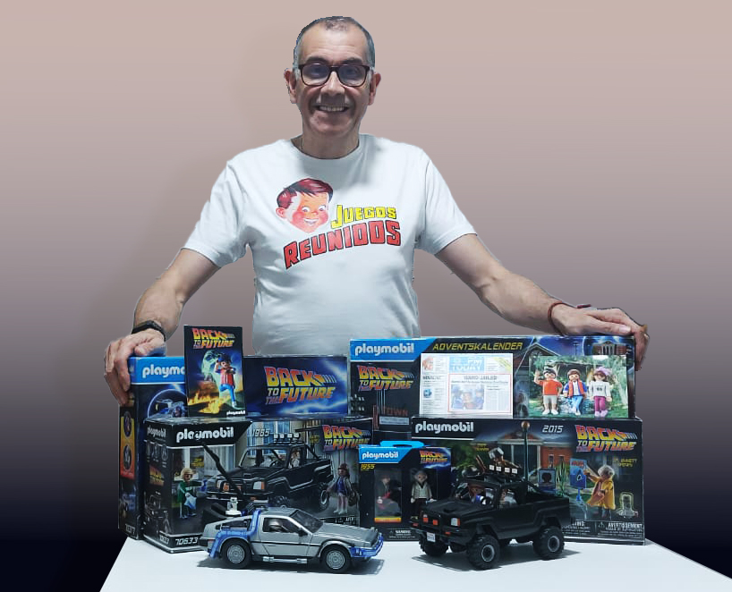 🚀 ¡Atención frikilósofos del tiempo! Miguel Ángel ha sacado todos sus juguetes de Regreso al Futuro para hacer la espera mucho más emocionante.

🎧 MAÑANA estará en abierto.

#PodcastFrikilosofía #RegresoAlFuturo #VolverAlFuturo #FansDelCine #CulturaGeek #CineClásico