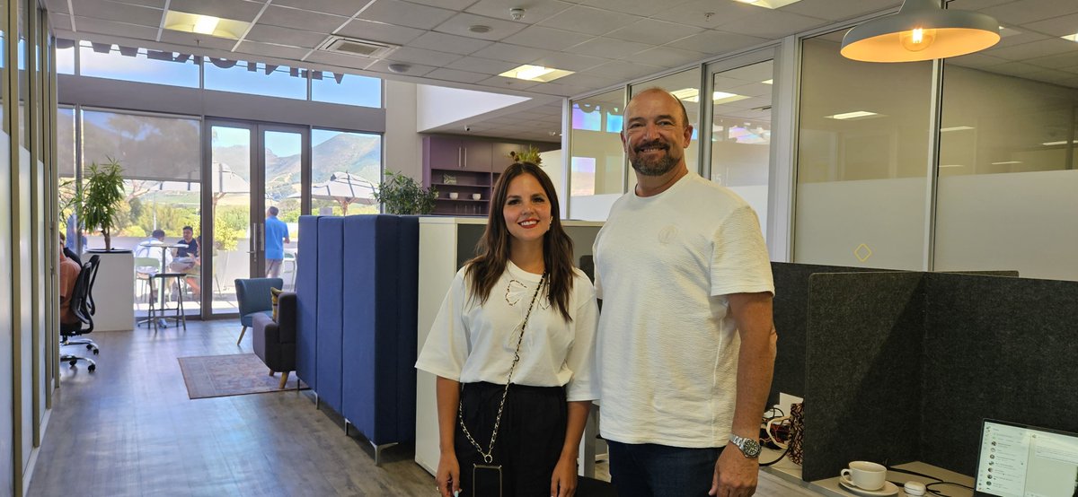 UwinIwinINT's tweet image. Growing in Confidence!

David Sand, Group CEO, &amp;amp; Cayla Scholtz, Cape Town Business Leader, join us at our new offices as we make space for our rapidly growing team.

Here’s to new spaces, new opportunities &amp;amp; new beginnings!

#UwinIwin #TeamExpansion #BusinessGrowth #2026KickOff