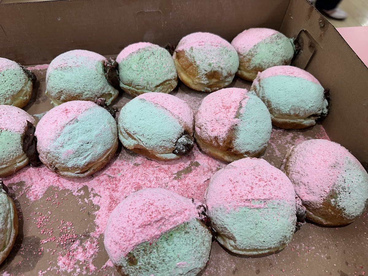 Mike Holden tweet media