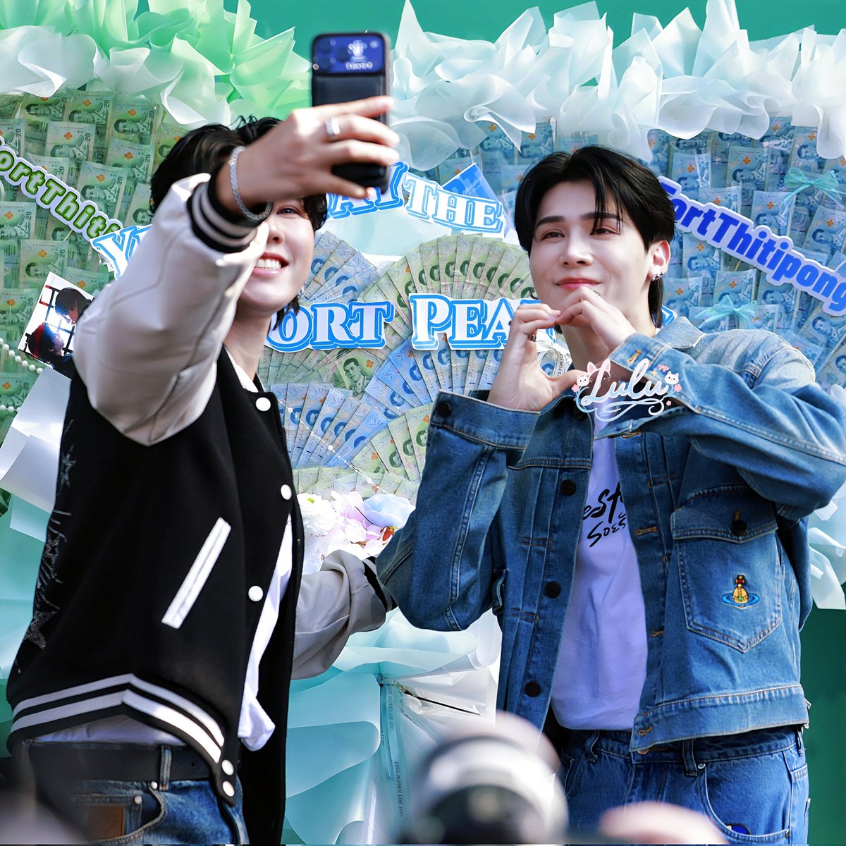 ใน镜头มีซึ่งกันและกัน ในรอยยิ้มมีเรา FortPeat รักกันอย่างร้อนแรงตลอดไป✨
<a href="/peatwasu/">peatwasu #เคลวิน</a> <a href="/fort_fts/">FortFTS (福福) #เวียร์</a> 
YESTERDAY TRAILER OUT NOW
#Yesterdayรอยรักวันวาน
#YesterdayTheSeries
#WeTVth #WeTVOriginal 
BLESSING YESTERDAY SERIES
#FortPeat #FortFTS #ComeFortZon
#Peatwasu #CaptainPeat #BabyFeat