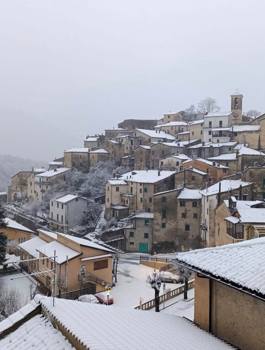 visit_lazio's tweet image. Il borgo di #Filettino, in provincia di #Frosinone, avvolto dalla magia della neve

📷 Ig viperellarifugio

#VisitLazio #LazioIsMe #LazioEternaScoperta