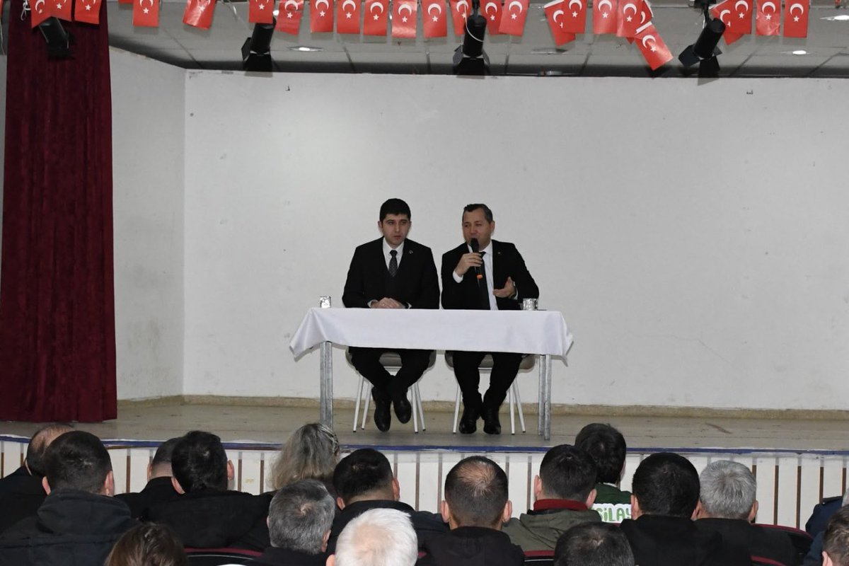 📍 Halk Eğitimi Merkezi Konferans Salonu

📌 Alaçam Kaymakamımız Sn. <a href="/Fatih_Kayabasi/">Fatih Kayabaşı</a> ’nın başkanlığında, Belediye Başkanı Sn. Ramazan Özdemir, kurum amirlerimiz ve mahalle muhtarlarımız katılımlarıyla Muhtarlar Toplantısı gerçekleştirildi.

Toplantıda; ilçemizin mahalleler