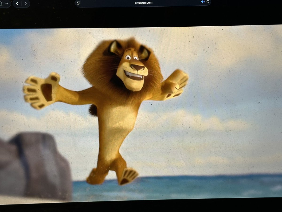 alec_behan's tweet image. "Chariots of Fire" by Vangelis in Madagascar (2005). 🎹 

"Marty!" 

"Alex!" 

"Marty!" 

"Alex!" 

"Marty!" 

"Al!" 

"Marty!" 😠 

"Alex?" 

"MARTY!!!" 😡 

"OH SUGAR HONEY ICE TEA!" 🍯🧊☕️