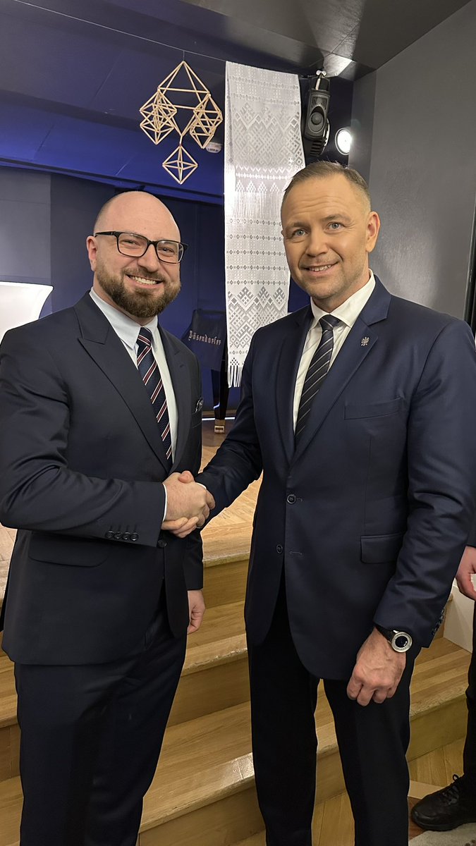 Aleksander Lapko tweet media