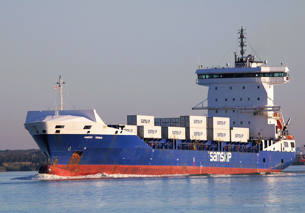 GeoffreyWatson2's tweet image. Samskip Toubkal inbound for Tilbury.
Built China 2012
10,318GT
IMO 9584475
Former names - Heinrich, Heinrich Schepers.
#madeira #china #logistics #shipping #maritime #tilbury #portoflondon #marinephotographer #samskip