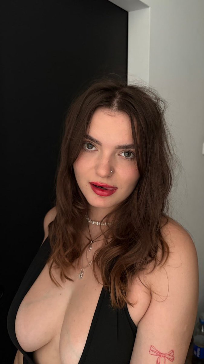 Alice tweet media