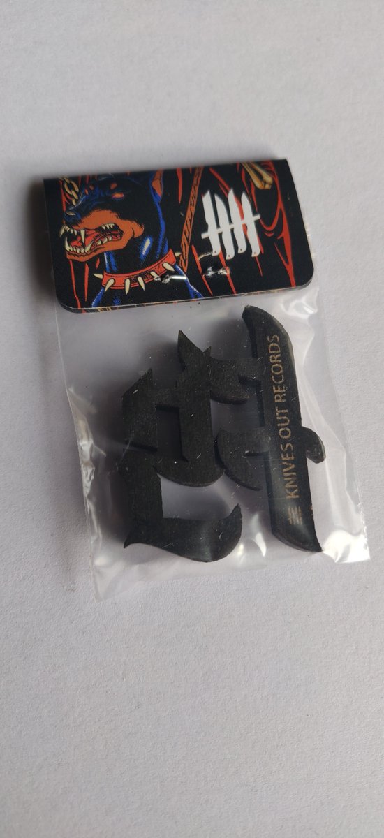 KNIVES OUT Records tweet media