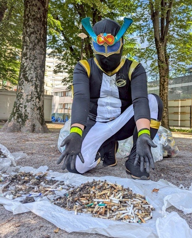 iijNWqUQ7i41630's tweet image. 全国の煙草のポイ捨ては少なく見積もって1日あたり2億本以上と推計されています。
市区町村ごとでも、私が活動する渋谷駅周辺などは1人で2時間掃除するだけで1000本を越える

その1本1本が大きな火災の火種となりうる恐ろしいものです。

だから｢煙草のポイ捨ては止めろ｣と何年も言い続けている。