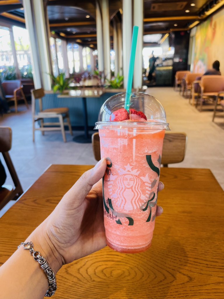 PrimYangko's tweet image. ❤️❤️❤️❤️