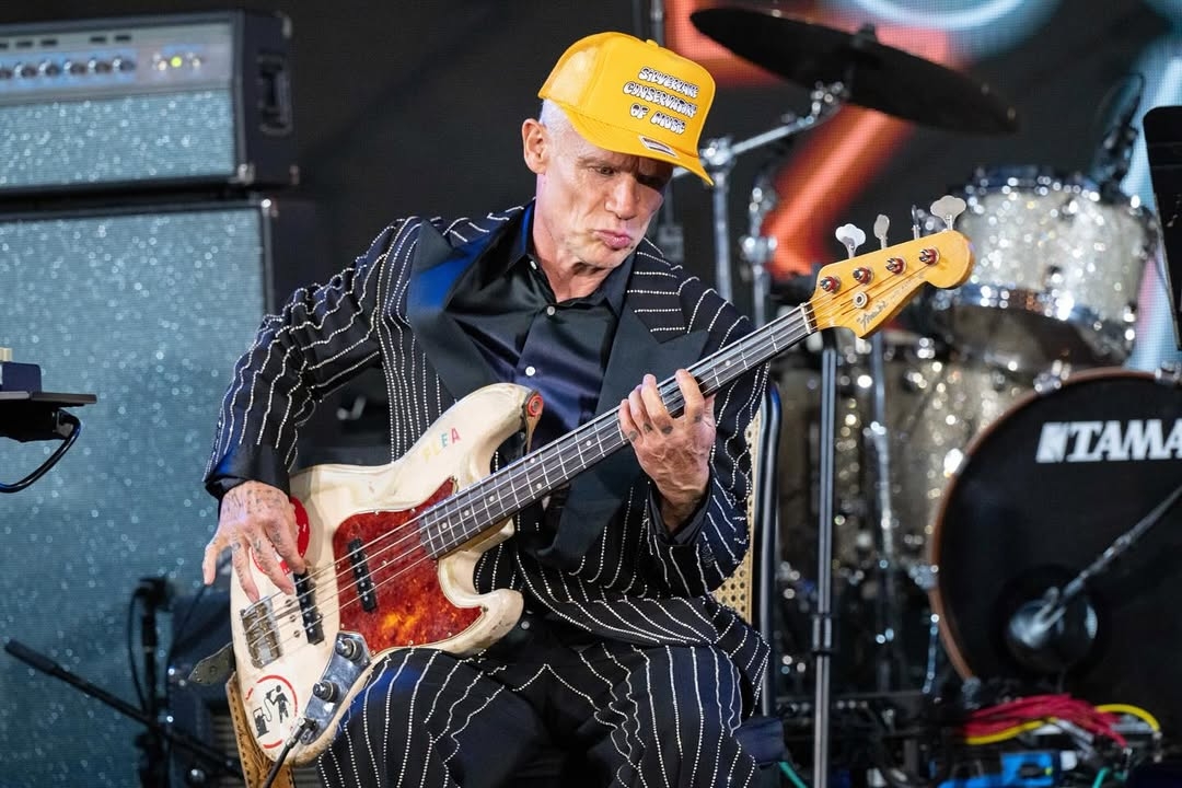 .<a href="/ChiliPeppers/">Red Hot Chili Peppers</a>' <a href="/flea333/">Flea</a> has announced his debut solo album, 'Honora', and accompanying North American, European and UK live dates.

Read about 'Honora', which features guest appearances from <a href="/thomyorke/">Thom Yorke</a> and <a href="/nickcave/">Nick Cave & The Bad Seeds</a>: tinyurl.com/2nj8d965