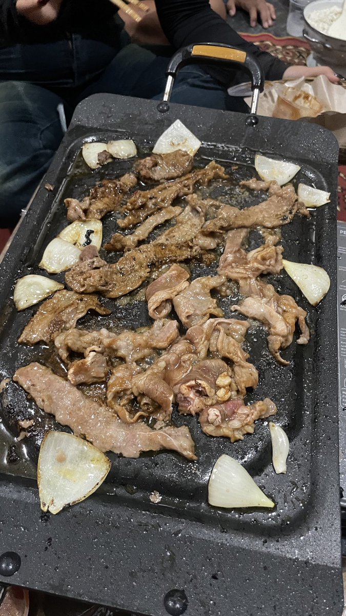 pheonay15's tweet photo. Kemarin mabuk daging https://t.co/wocN92TnU1