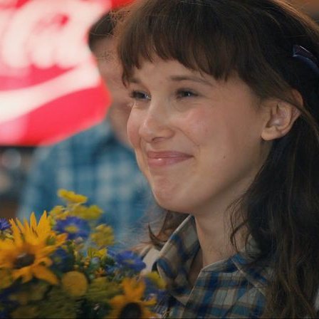 hollyfinalgirl's tweet image. kids used to bully her in school for being too pretty, they chased her around yelling “pretty face pretty face”