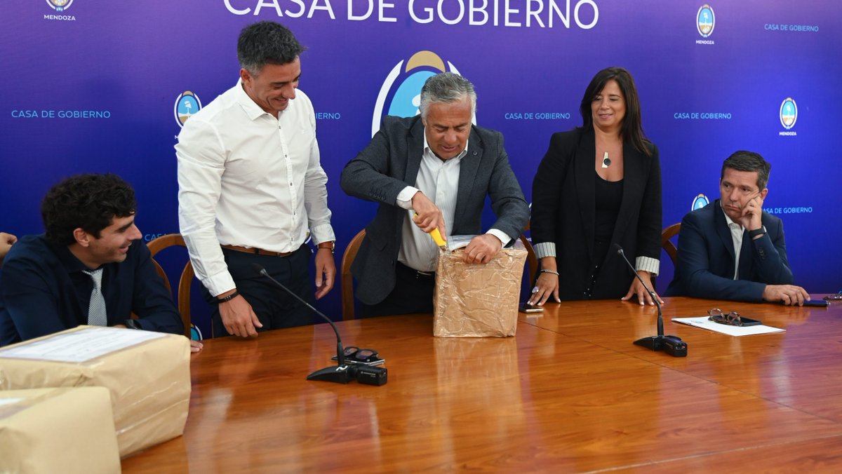 Por el Acceso Este circulan más de 120 mil vehículos por día. Durante años fue una ruta urbana sin inversiones. Junto a la Provincia decidimos hacernos cargo.