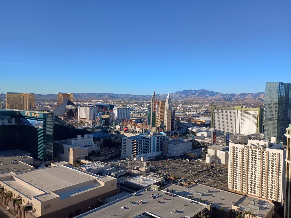 iReggieLive tweet media