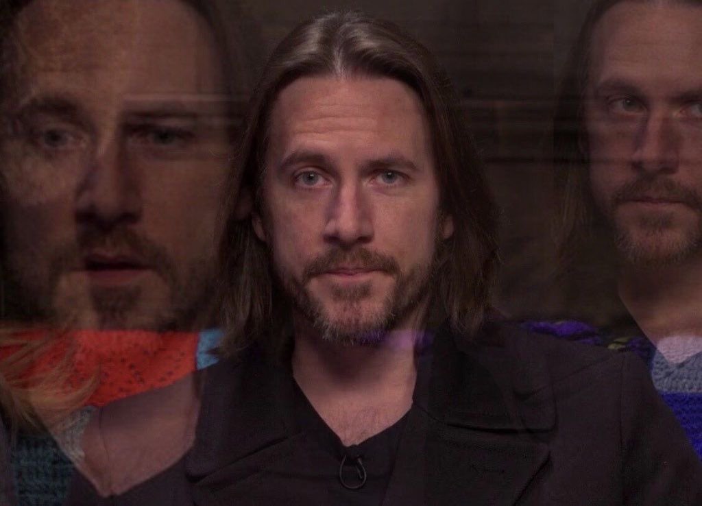 criticallysol's tweet image. someone commenting on my m9 edit that they like vm better… like they’re both amazing… i love both… but why are we… this isn’t a competition… girl, so confusing