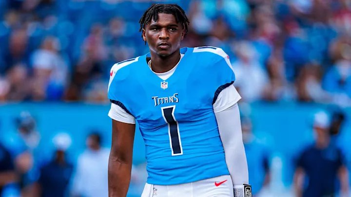 SleeperNFL's tweet photo. The Titans currently have Mike McDaniel in their facility, per @TDavenport_NFL https://t.co/aHbolTMDGs