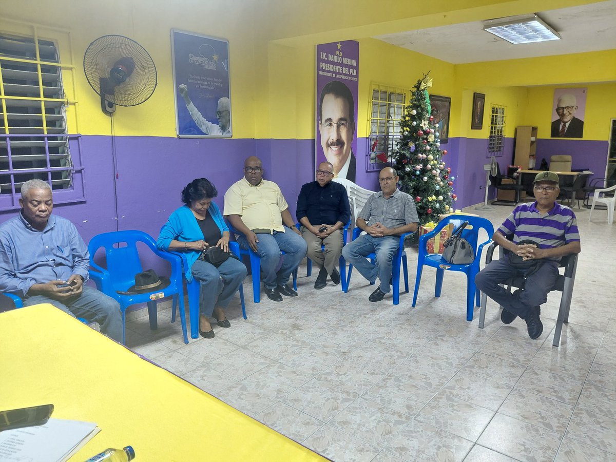 PLD SDO celebra su primer encuentro organizativo del 2026, abordando el fortalecimiento de la línea organizativa y electoral, la cedulación y las aspiraciones rumbo al 2028.
Unidad, compromiso y trabajo en equipo para seguir fortaleciendo el partido.
#PLDenLinea