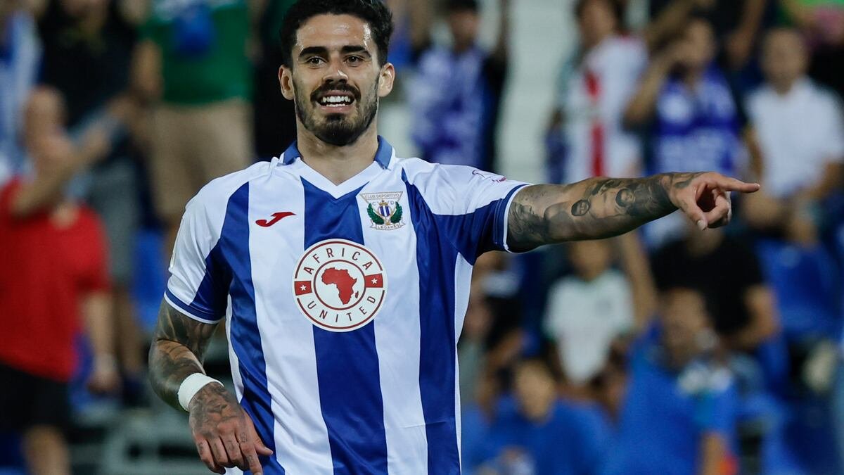 kikomartin's tweet image. 🔴⚪️💶El Almería tendrá opción de compra en la operación de cesión de Miguel. 

❓Desconozco si obligatoria, opcional o condicionada y la cuantía, aunque seguramente sea menor que los 2M que le costó su fichaje al @CDLeganes