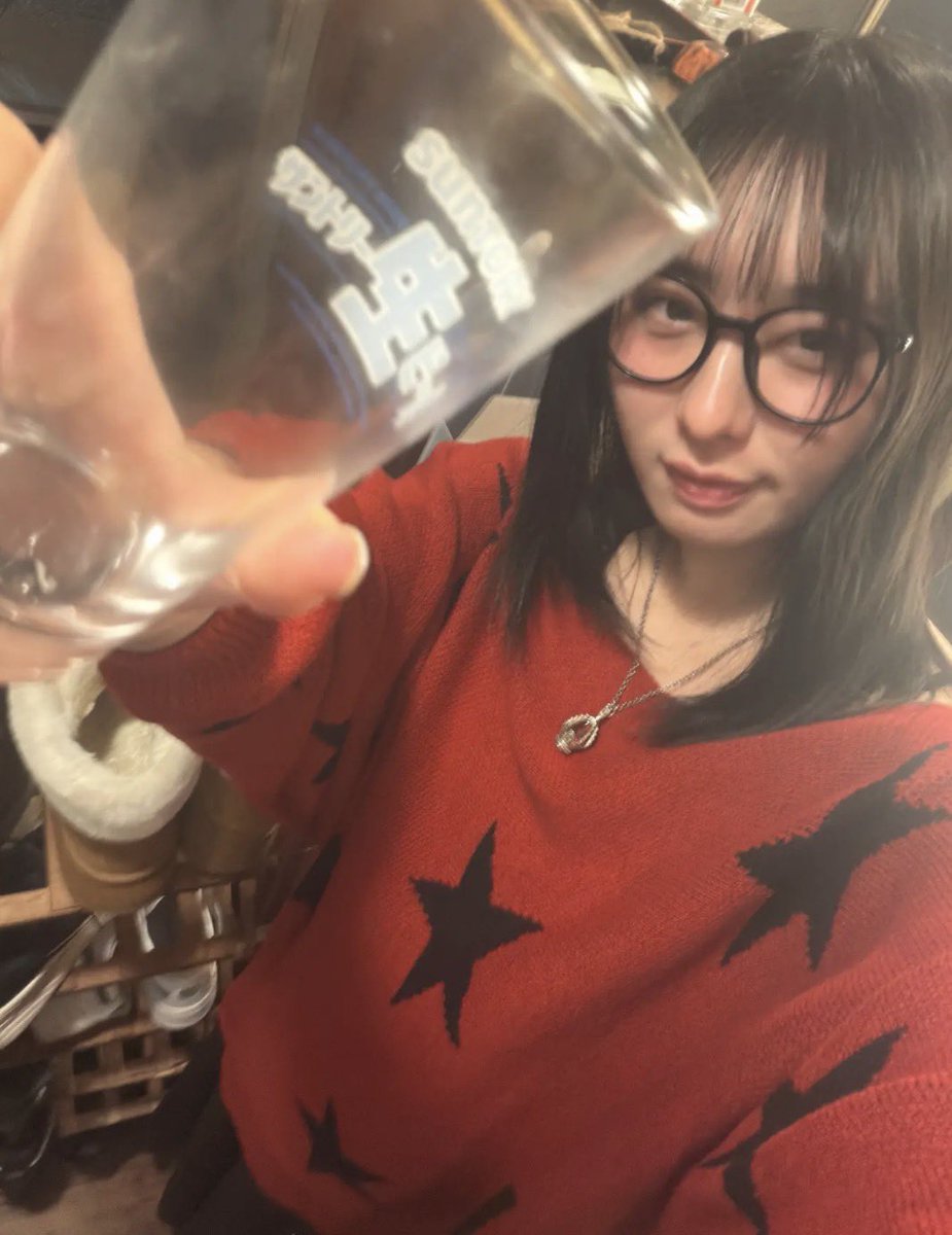 boolpan1111's tweet image. たまーに飲み行ってもおんなじものしか飲めない😃
21歳になったら当たり前にビール飲めると思ってた😇あと3ヶ月で22なのに🥲